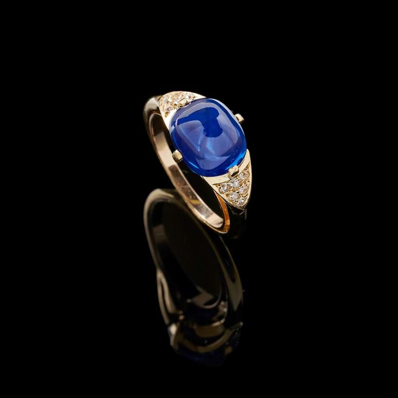 Inline Image - Lot 354: Asprey & Co., a Kashmir sapphire and diamond ring | Est. £40,000-60,000 (+ fees)