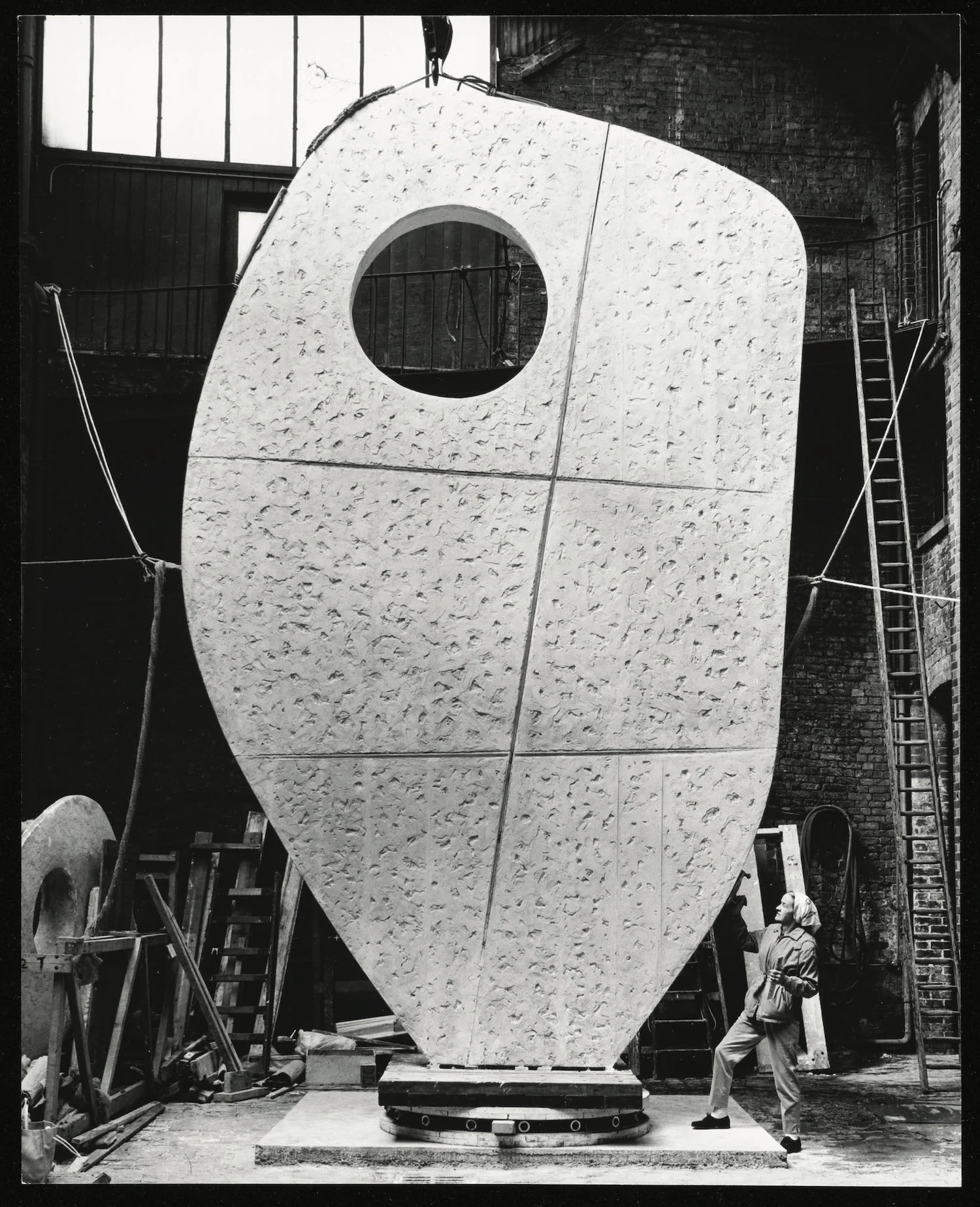 © Bowness _ Barbara Hepworth with the plaster prototype for the United Nations Single Form May 1963, Photo by Morgan Wells.jpg