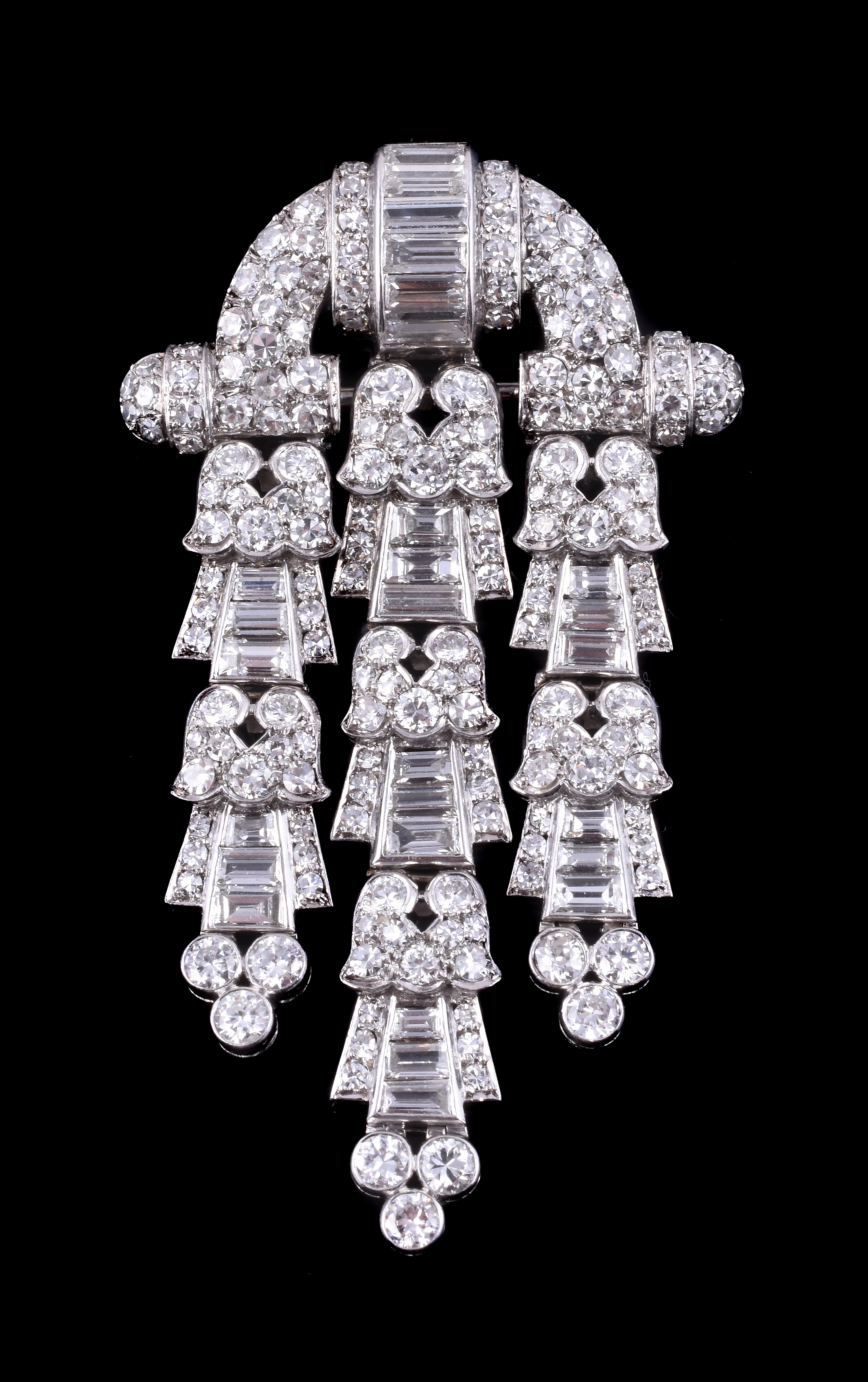 A diamond brooch pendant, approx. 4.00 carats in total