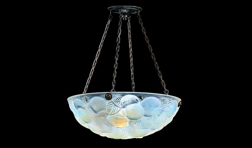 Inline Image - Lot 72: René Lalique (French, 1860-1945), 'Lusanne' ceiling light or plafonnier; designed 1929, pre-1945 | Est. £800-1,200 (+ fees)