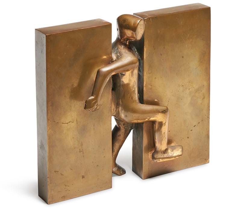 Inline Image - Lot 27: λ Kenneth Armitage (British 1916-2002), 'Figure Between Walls', Polished bronze | Est. £6,000-8,000 (+ fees)