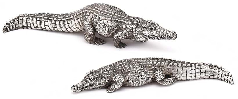 Inline Image - Lot 156: Two Silver models of crocodiles, Patrick Mavros, Zimbabwe circa 2001 | Est. £300-500 (+ fees)