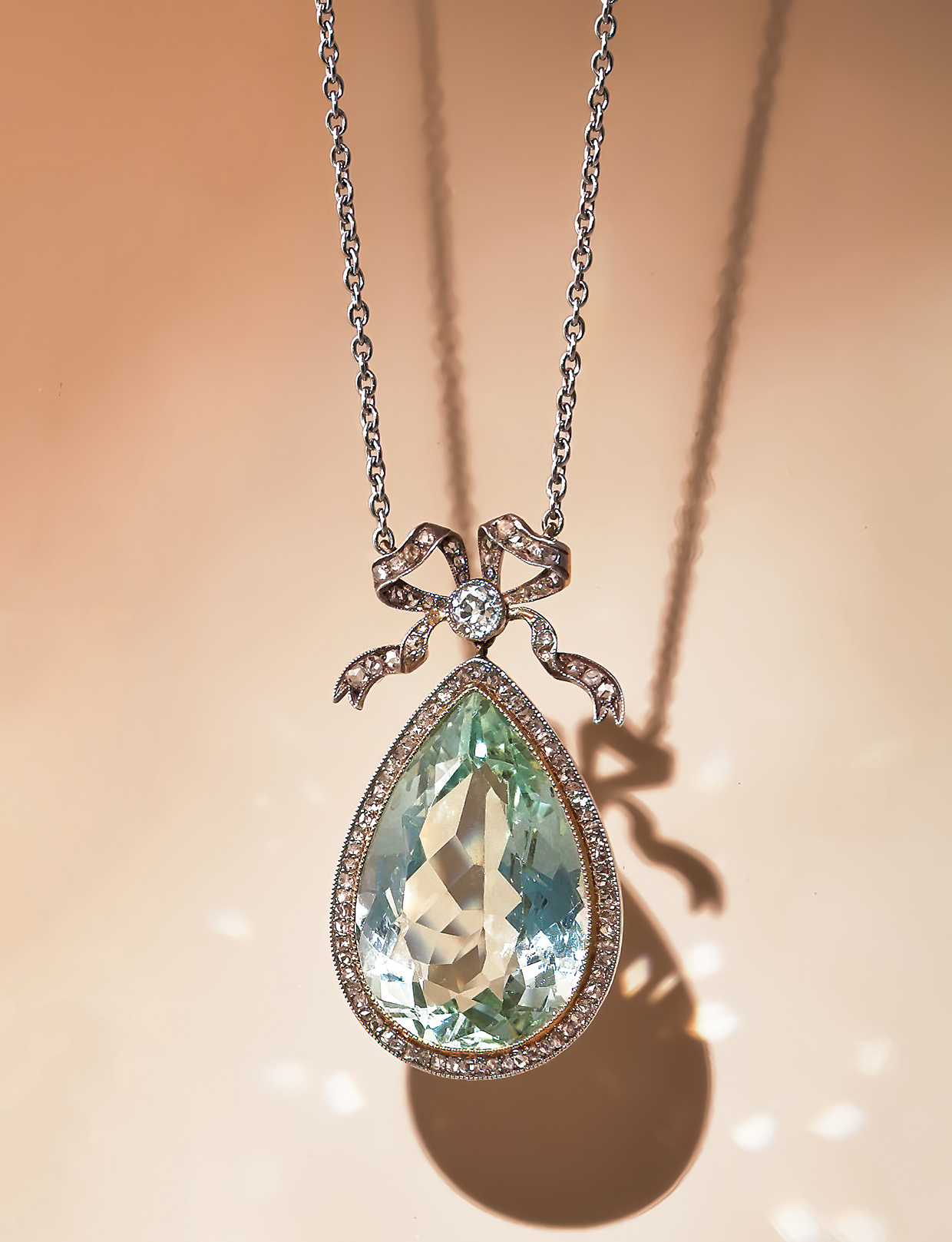 Lot 17 - Fabergé aquamarine pendant.jpg