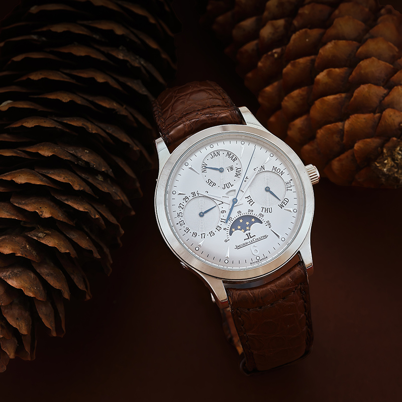 Jaeger-Lecoultre, master control, ref. 140.3.80 an 18 carat white gold perpetual calendar wristwatch with moonphase, no. 0350, circa 2000