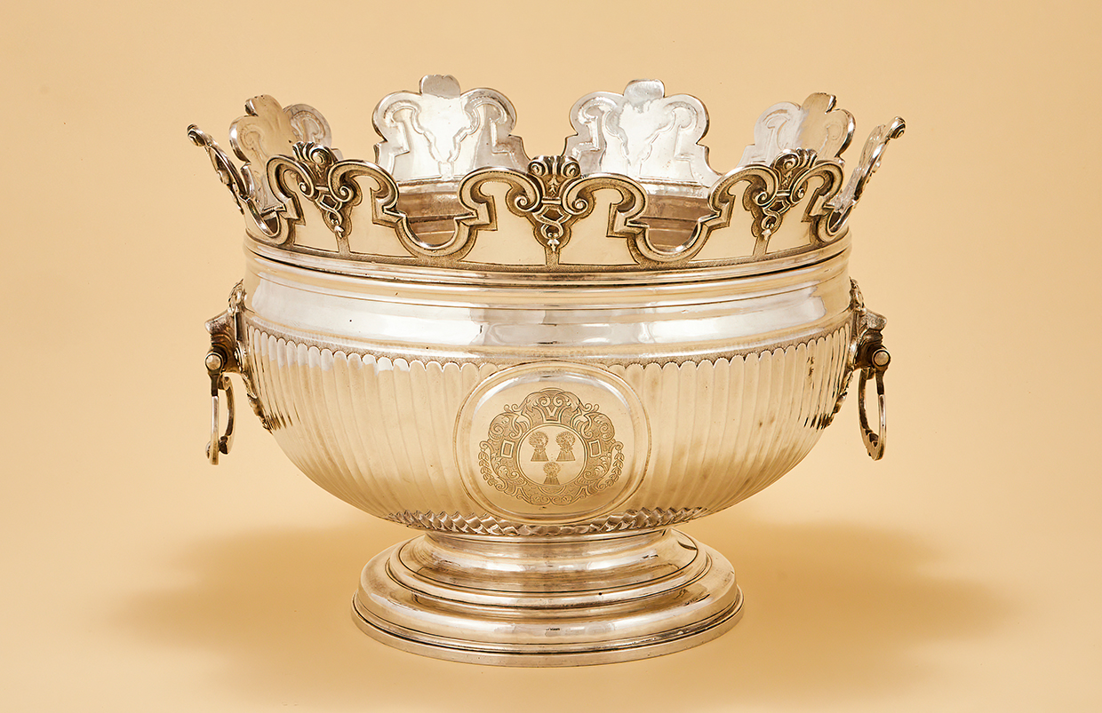 Lot 345 - A George I silver Monteith Francis Garthorne, London 1715.jpg