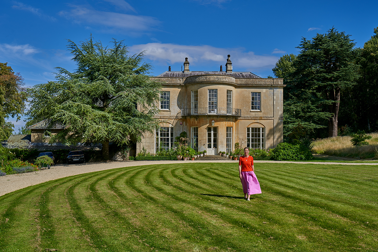 07 front of house_DSC0075 retouched.jpg