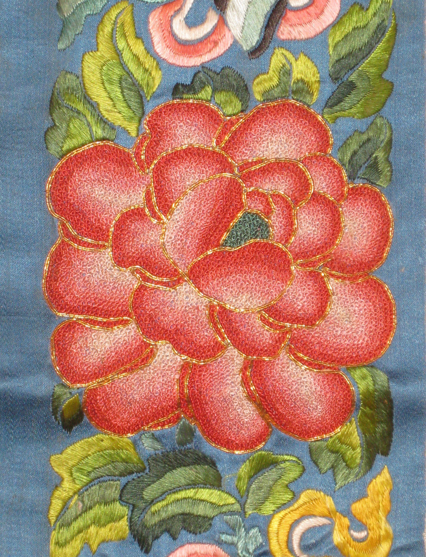 2 19th century lady’s sleeve coral Peony Pekin Knot Courtesy Linda Wrigglesorth IMG_1485.jpg