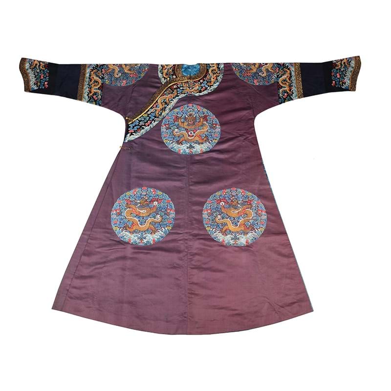 An Imperial Chinese eight dragon roundel robe
