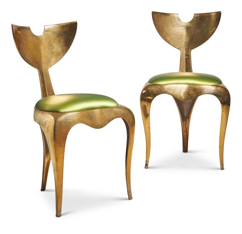 Lot 17: A pair of Whaletail chairs by Mark Brazier-Jones (b.1956), 1989