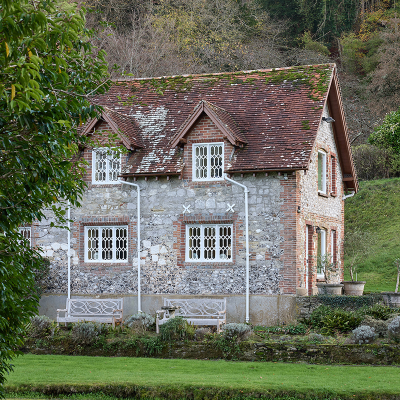 At Home in Three Counties: The Collection of Donald & Hilary Macpherson | 29 April 2026